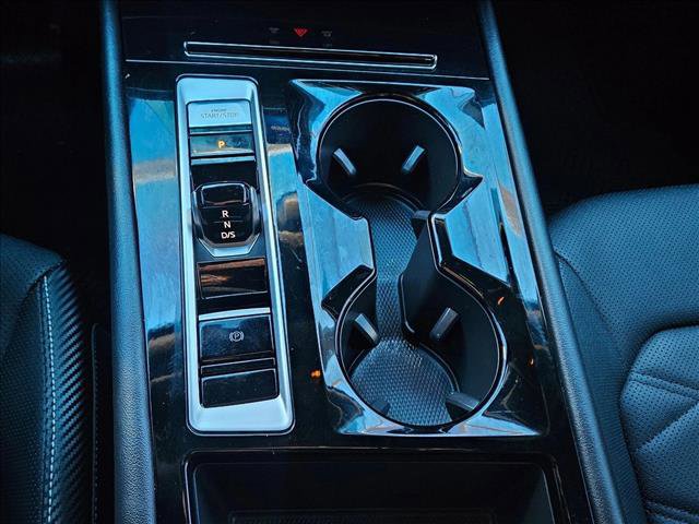 Used 2024 Volkswagen Atlas Cross Sport SE image 12