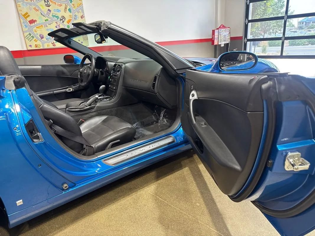Used 2009 Chevrolet Corvette Convertible RWD image 78