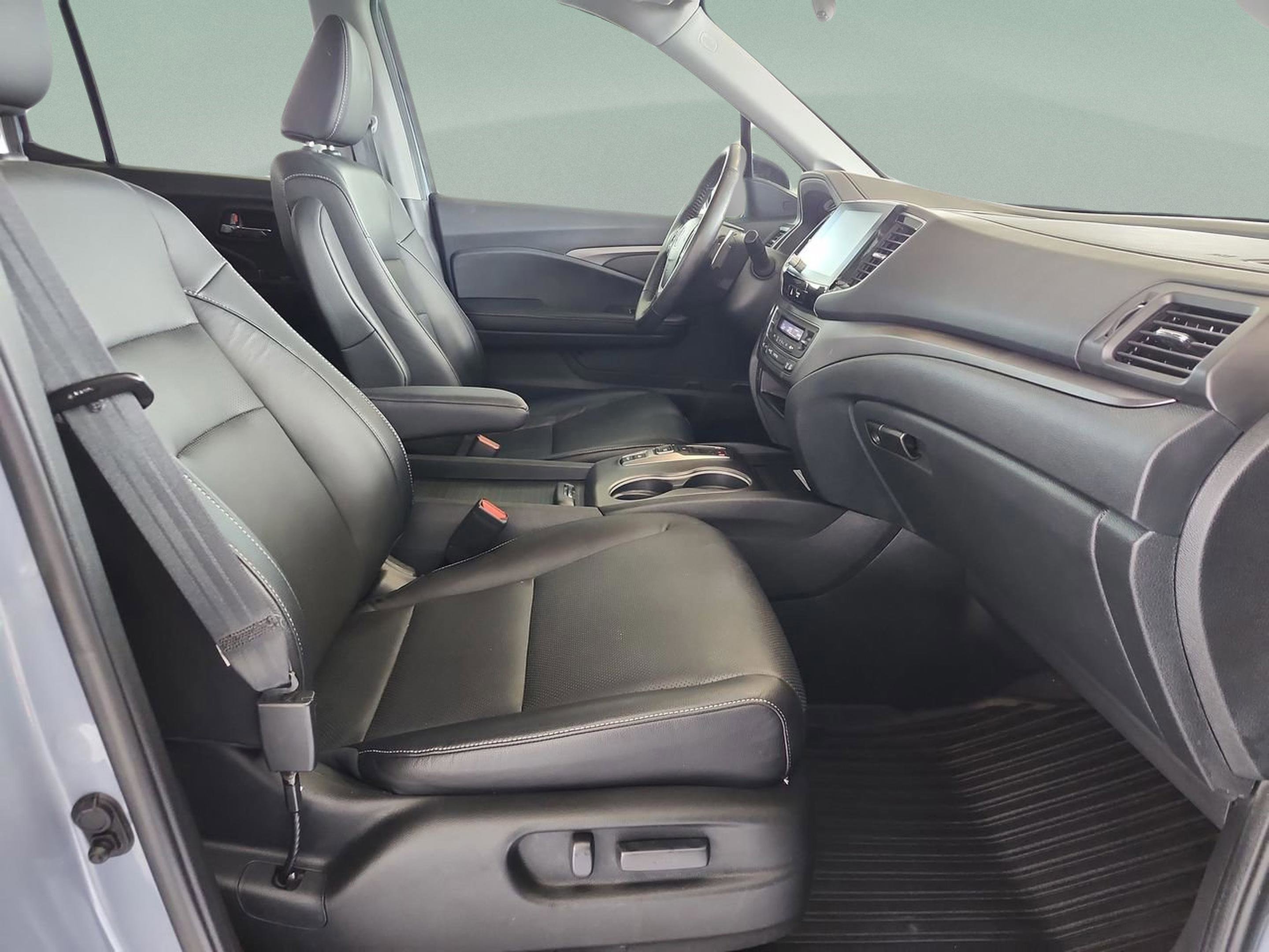 Used 2023 Honda Ridgeline RTL-E image 16