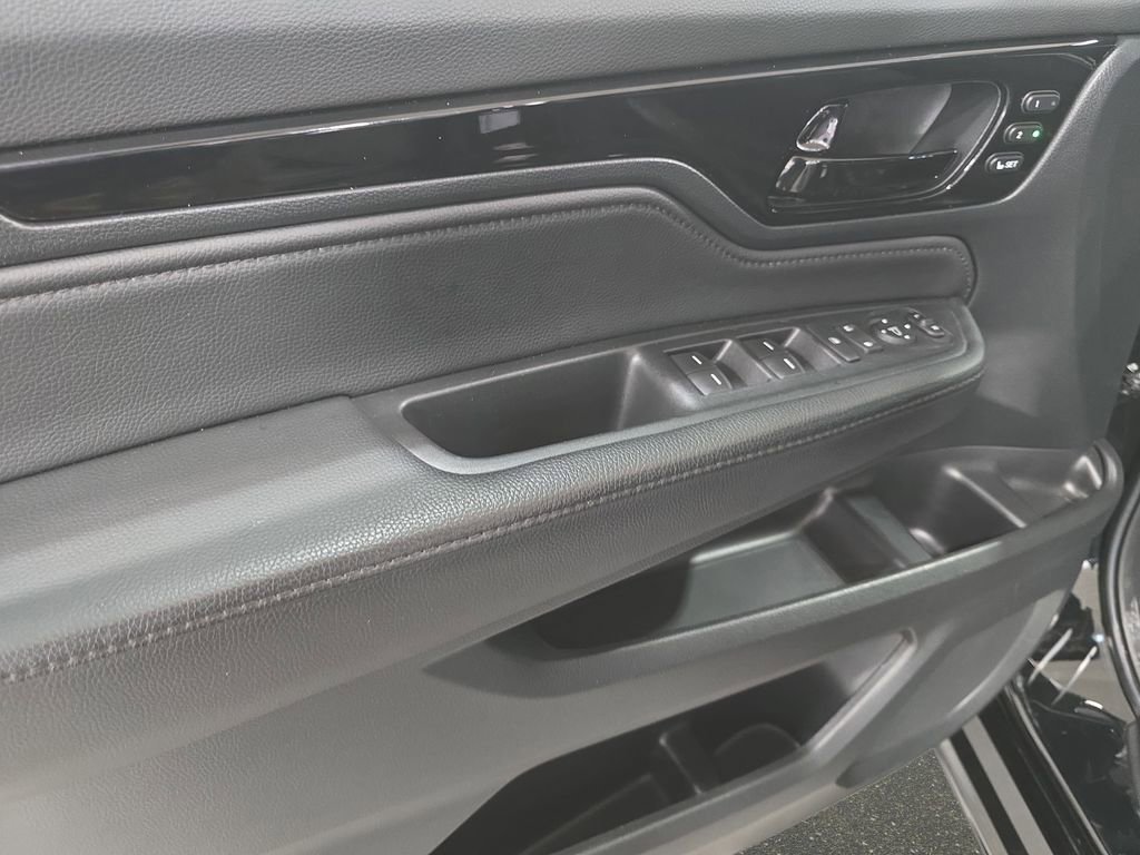 Used 2023 Honda Odyssey Touring image 25
