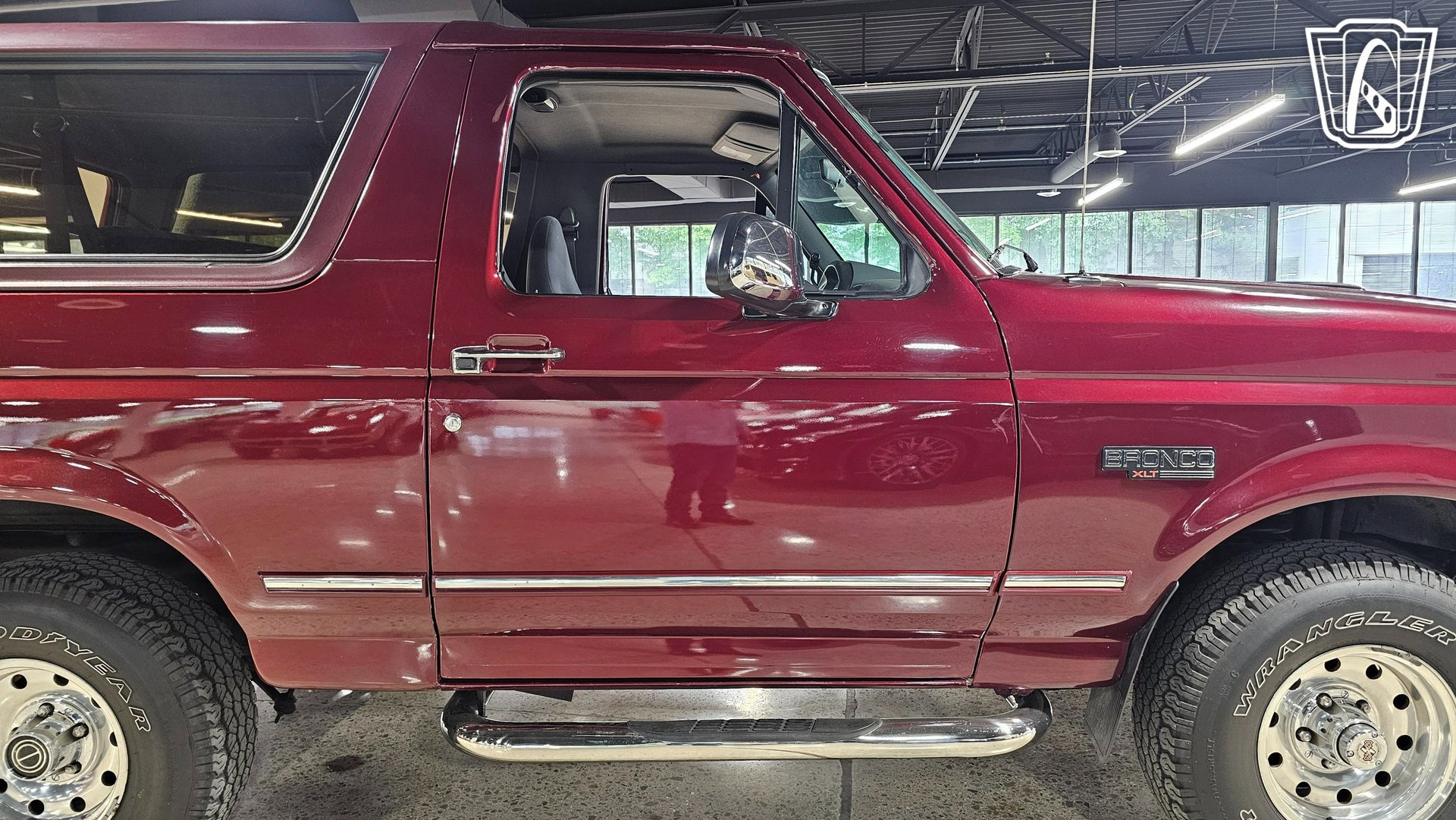 Used 1996 Ford Bronco XLT image 22