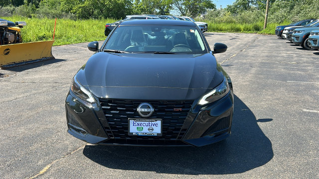 New 2026 Nissan Altima 2.5 SR FWD image 2
