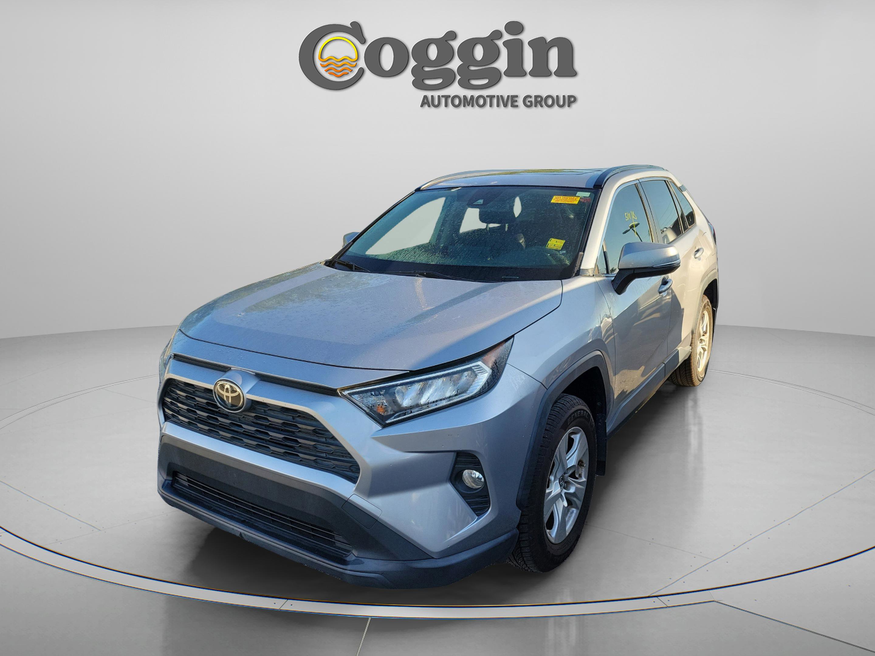 Used 2019 Toyota RAV4 XLE w/ Convenience Package FWD video 1