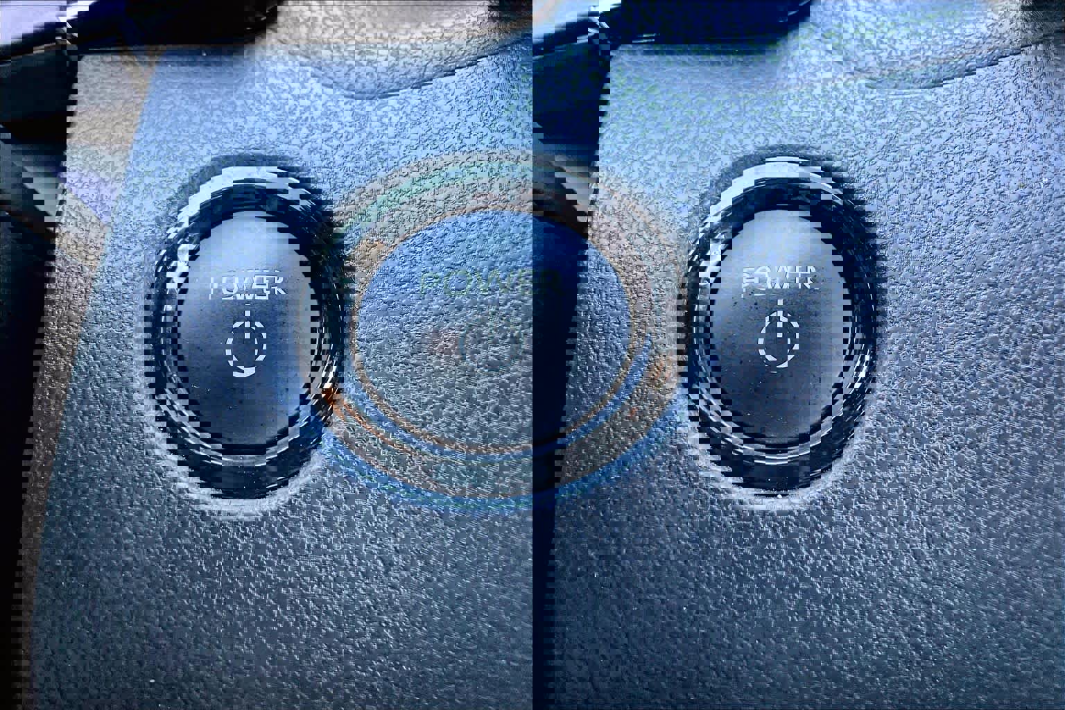 Used 2025 Toyota Camry SE image 31