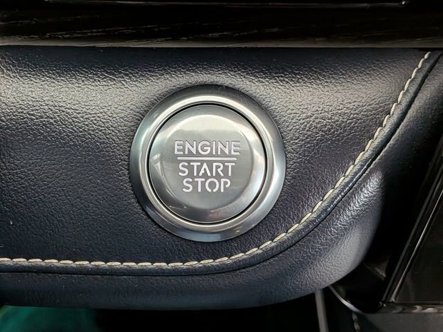 Used 2025 Lincoln Nautilus Reserve image 32