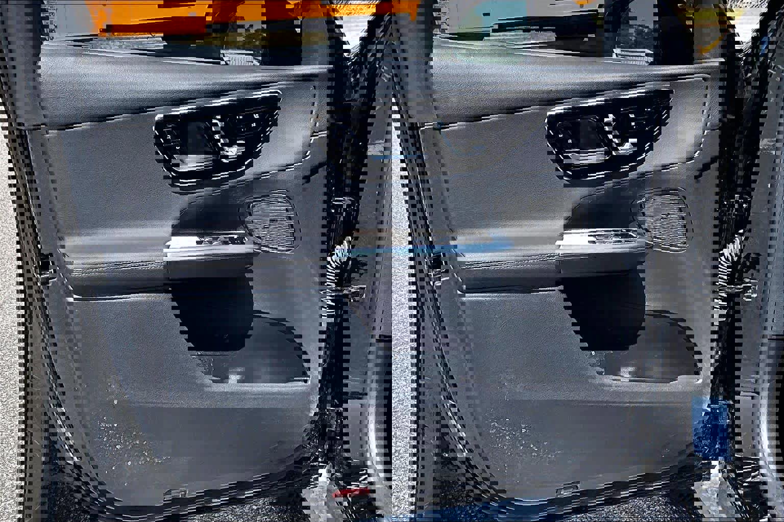 Used 2025 Mercedes-Benz GLC 300 image 22