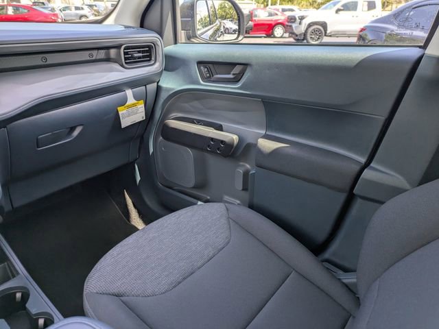 Used 2025 Ford Maverick XL image 17