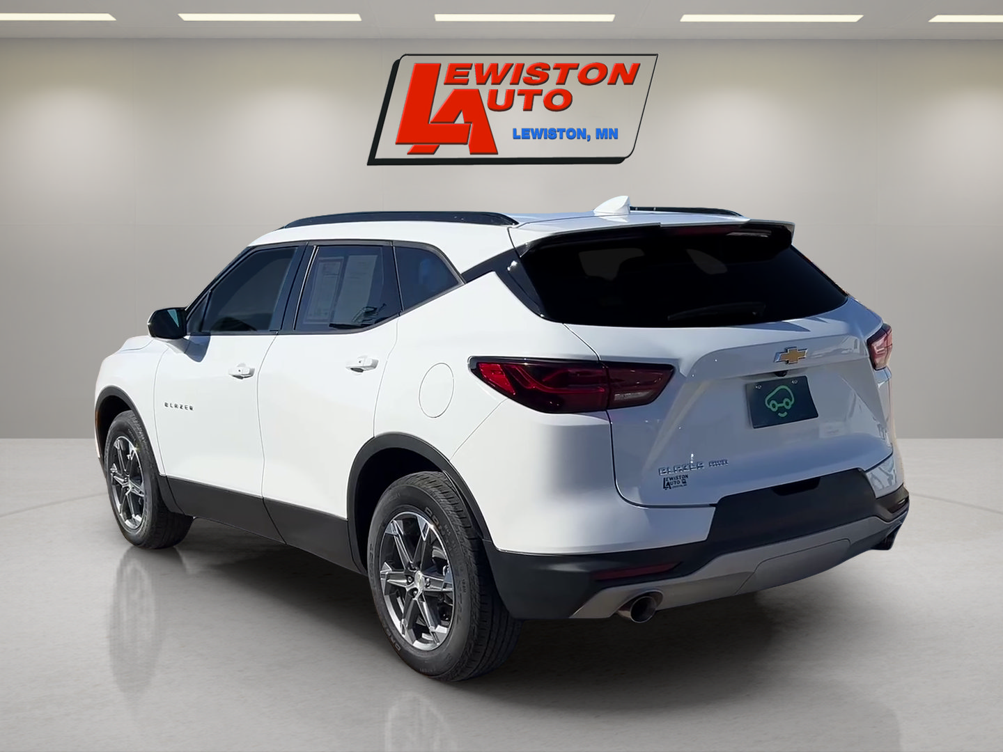 Certified 2025 Chevrolet Blazer LT w/ Convenience Package AWD/4WD image 3