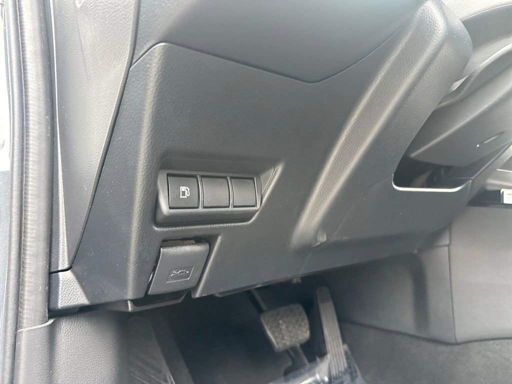 Used 2024 Toyota Prius LE image 14