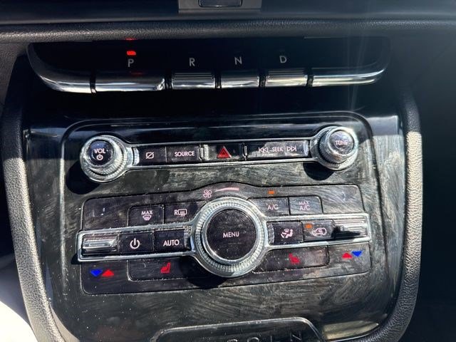 Used 2020 Lincoln Corsair FWD image 10