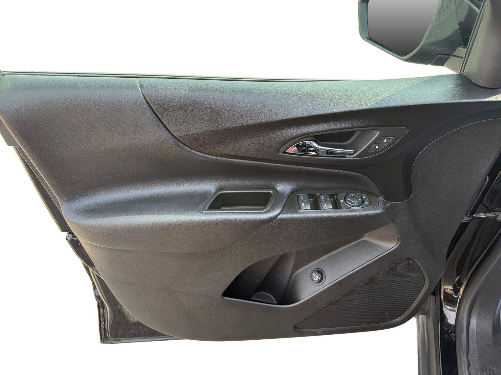 Used 2024 Chevrolet Equinox LT FWD image 9