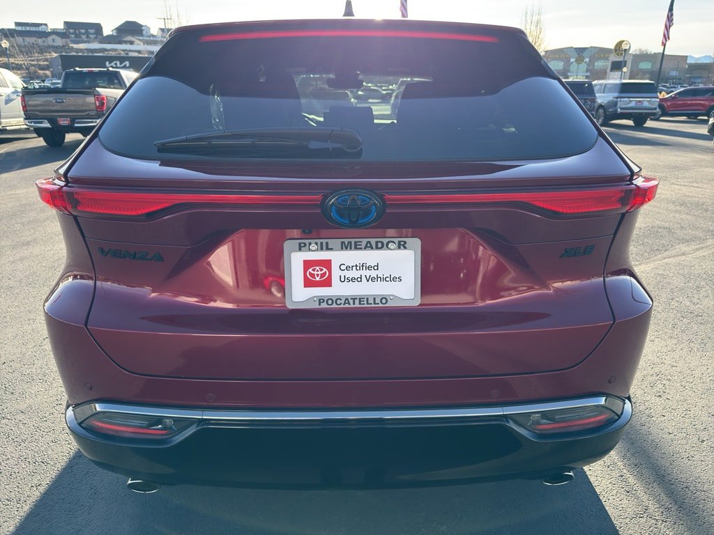 Used 2024 Toyota Venza Nightshade AWD/4WD image 4