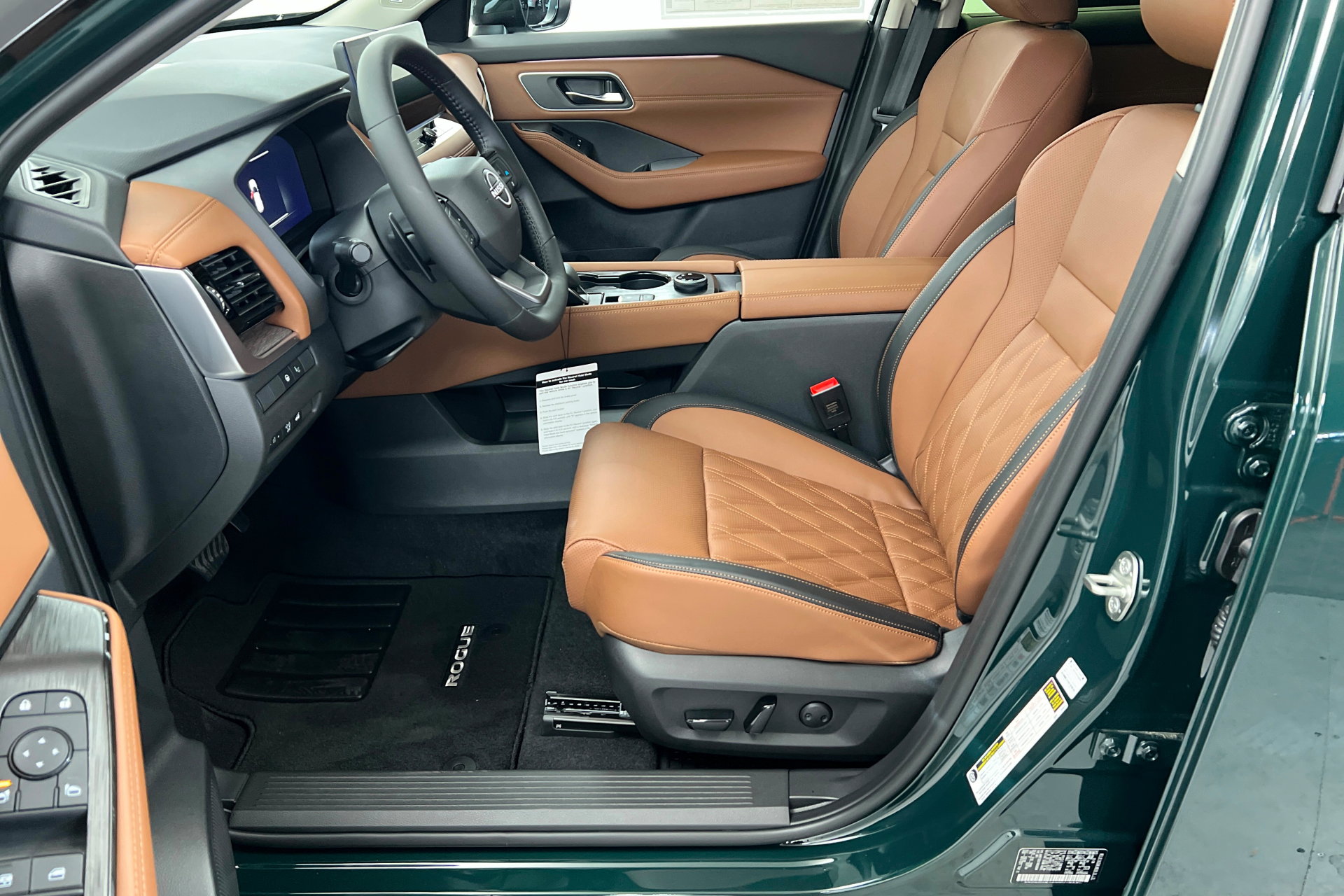 New 2026 Nissan Rogue Platinum w/ Platinum Premium Package image 17