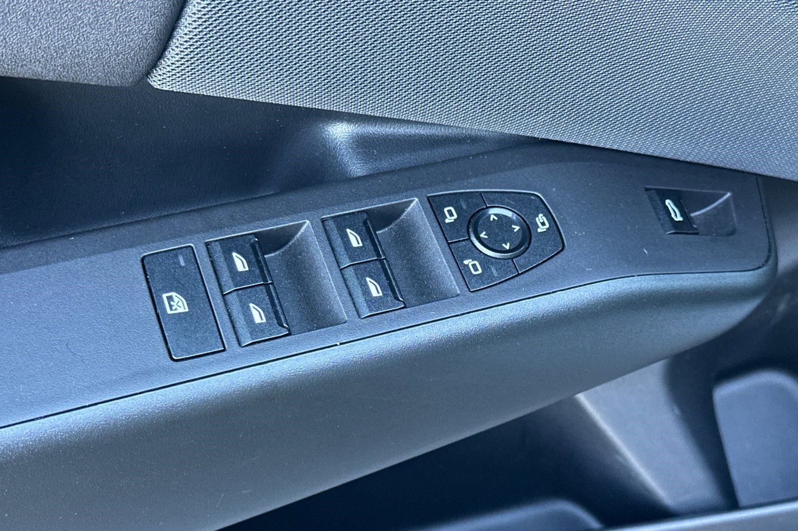 Used 2025 BMW X3 xDrive30i w/ Convenience Package image 13