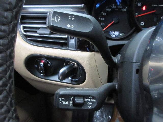 Used 2019 Porsche Macan AWD/4WD image 22