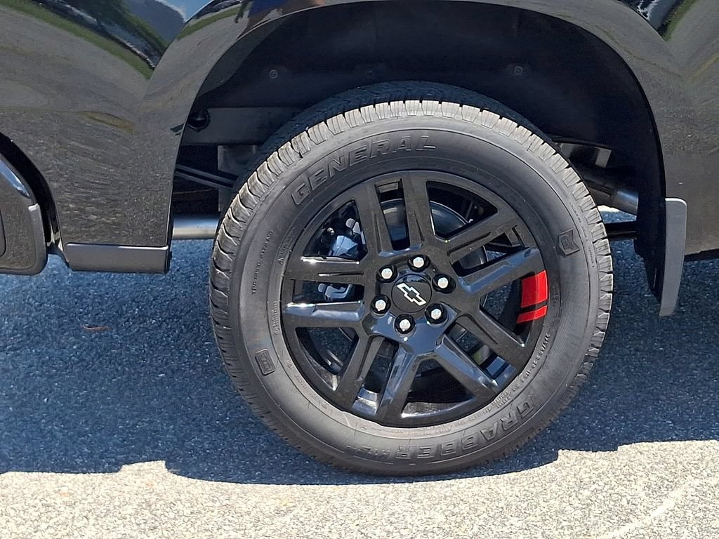 New 2026 Chevrolet Silverado 1500 RST w/ Redline Edition AWD/4WD image 5
