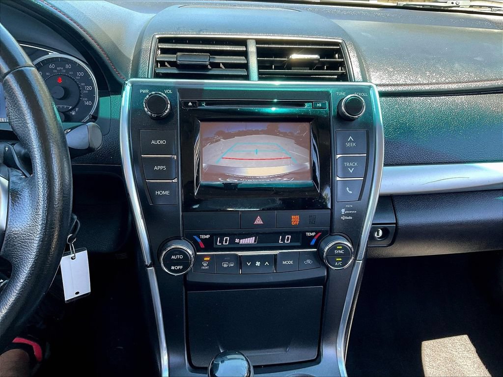 Used 2015 Toyota Camry XSE FWD image 14