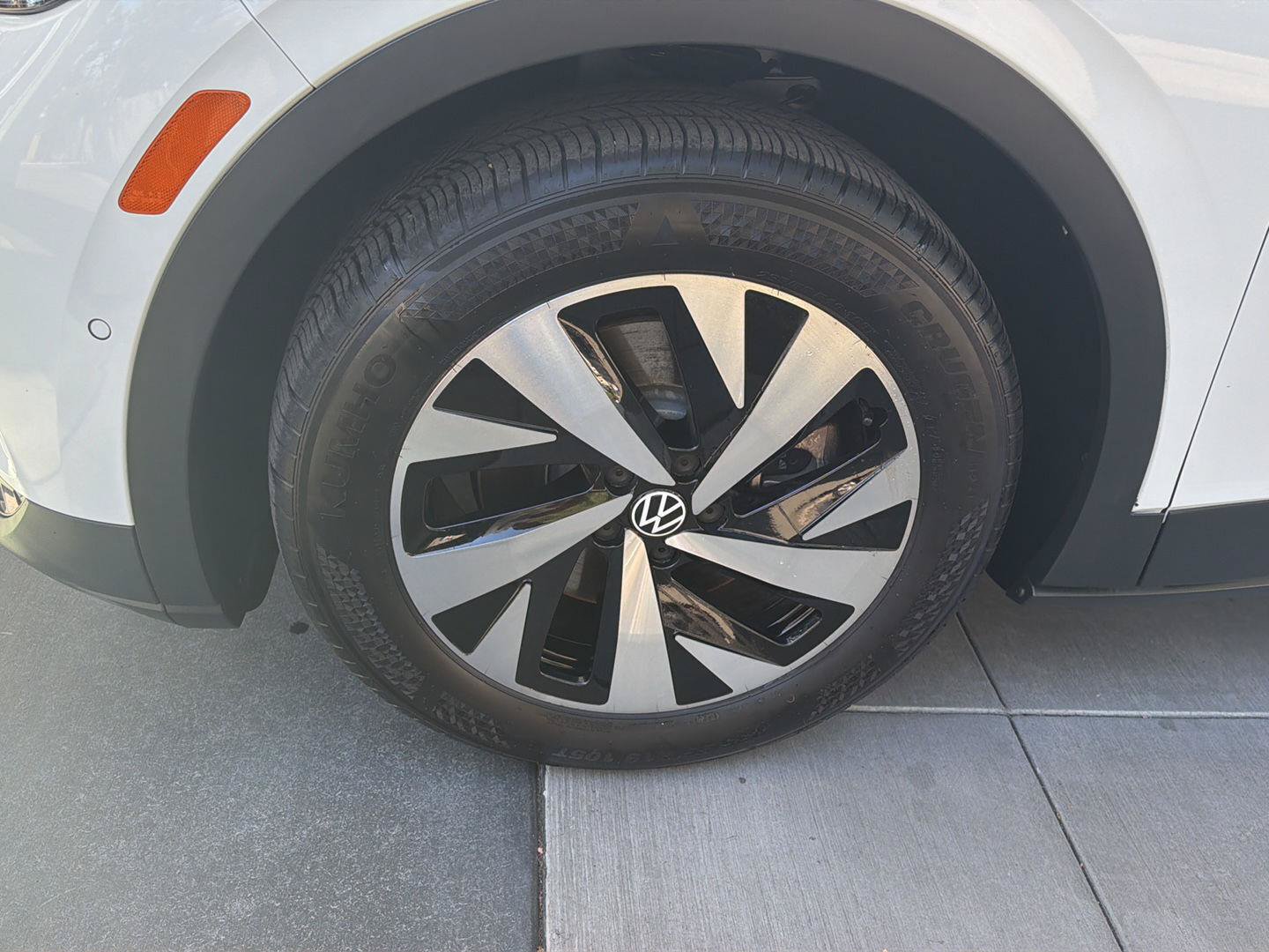 Certified 2023 Volkswagen ID.4 Pro RWD image 9