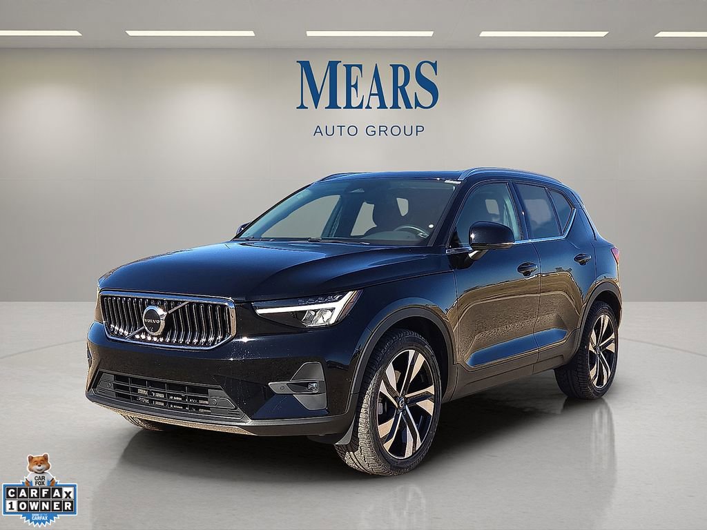 Certified 2023 Volvo XC40 B5 Plus w/ Driver Assist Package image 1