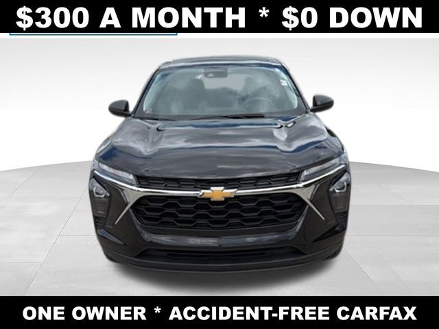 Used 2024 Chevrolet Trax LS FWD image 8