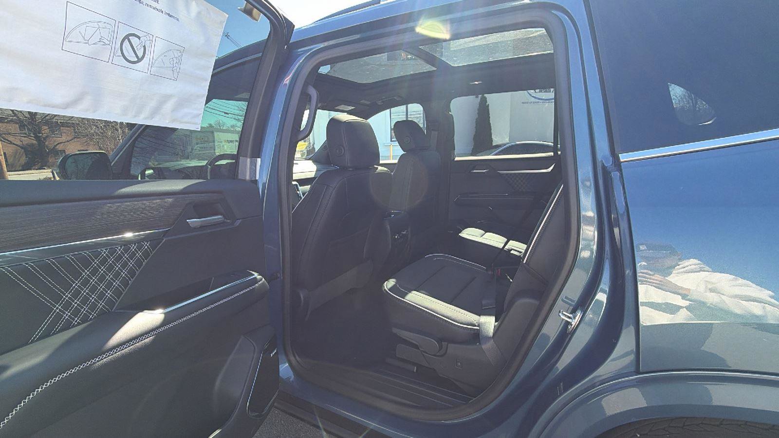 New 2026 GMC Acadia Denali w/ Super Cruise Package image 34