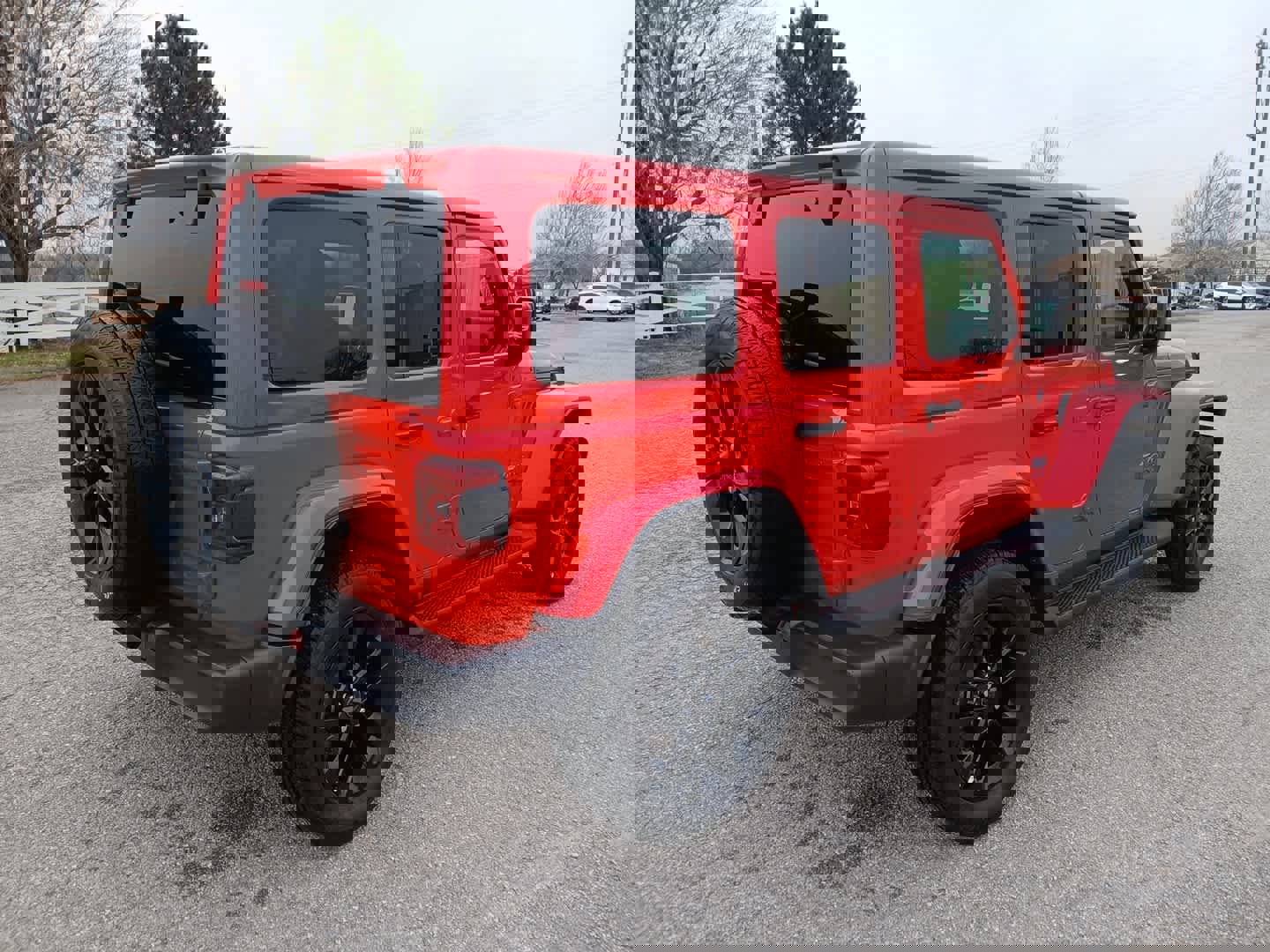 Used 2025 Jeep Wrangler Sahara image 8