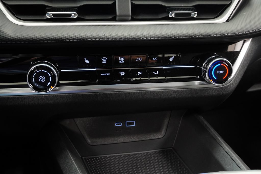 New 2027 Chevrolet Equinox LT FWD image 18
