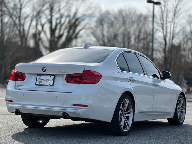 Used 2016 BMW 340i Sedan RWD image 5