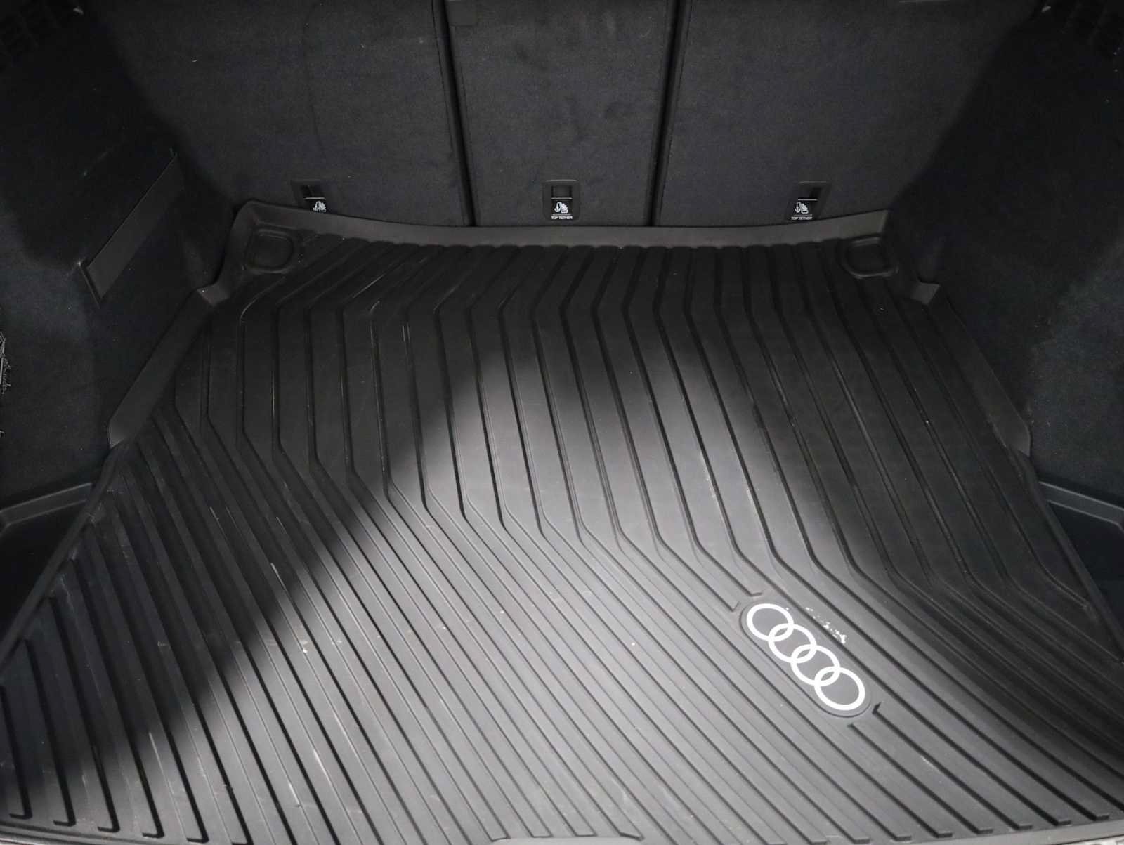 Certified 2025 Audi Q5 Premium w/ Premium Plus AWD/4WD image 40