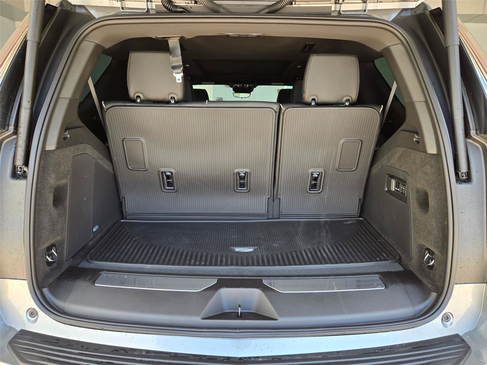 New 2026 Cadillac Escalade Sport w/ Touring Package AWD/4WD image 34