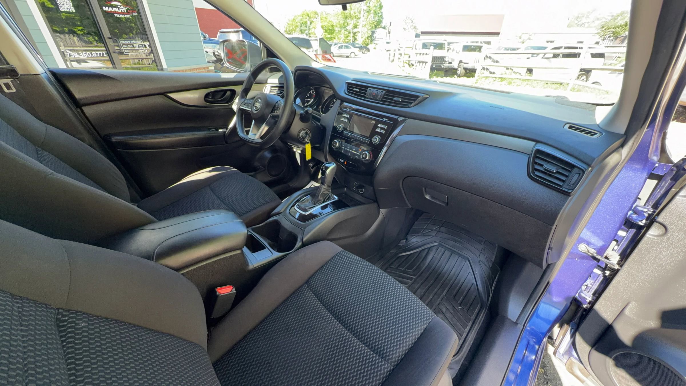 Used 2018 Nissan Rogue Sport S w/ S Appearance Package AWD/4WD image 24