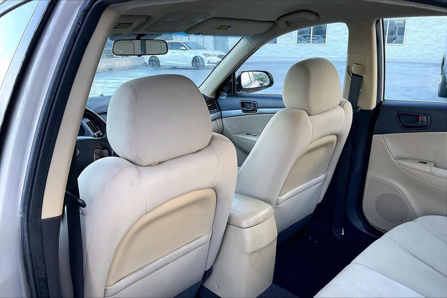 Used 2010 Hyundai Sonata GLS FWD image 12