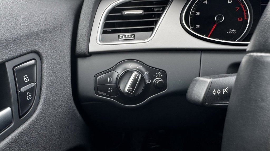 Used 2014 Audi A4 2.0T Premium image 10