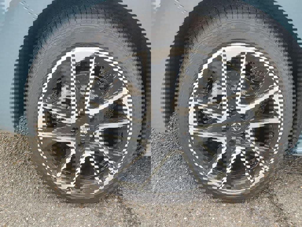 Certified 2024 Nissan Sentra SR w/ Trunk Package image 10