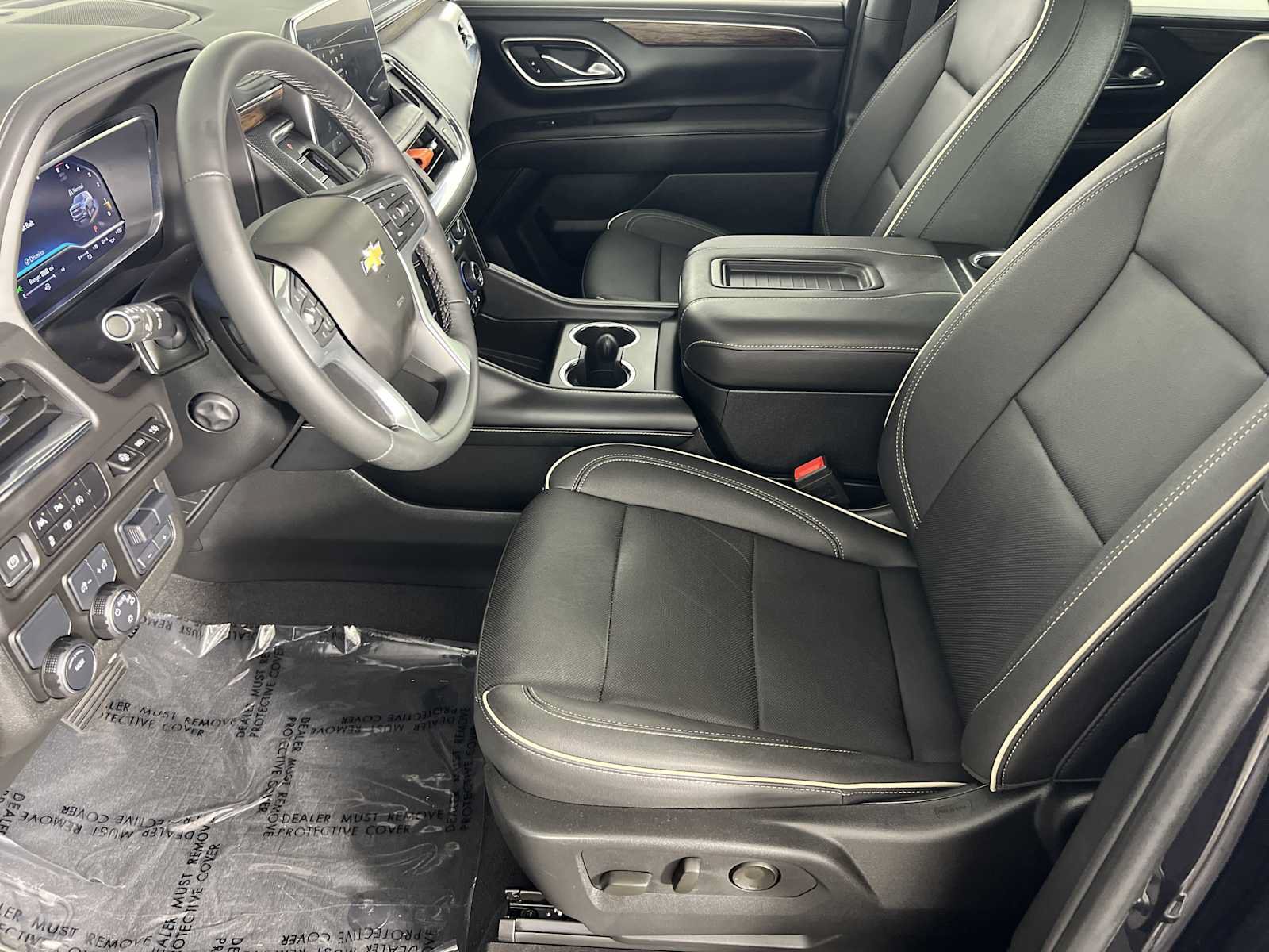 Used 2024 Chevrolet Tahoe Premier w/ Premium Package RWD image 8