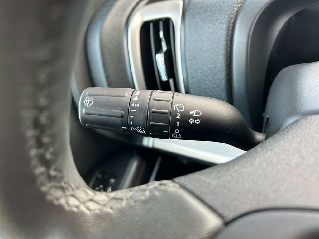 Used 2025 Ford Expedition Max Active AWD/4WD image 23