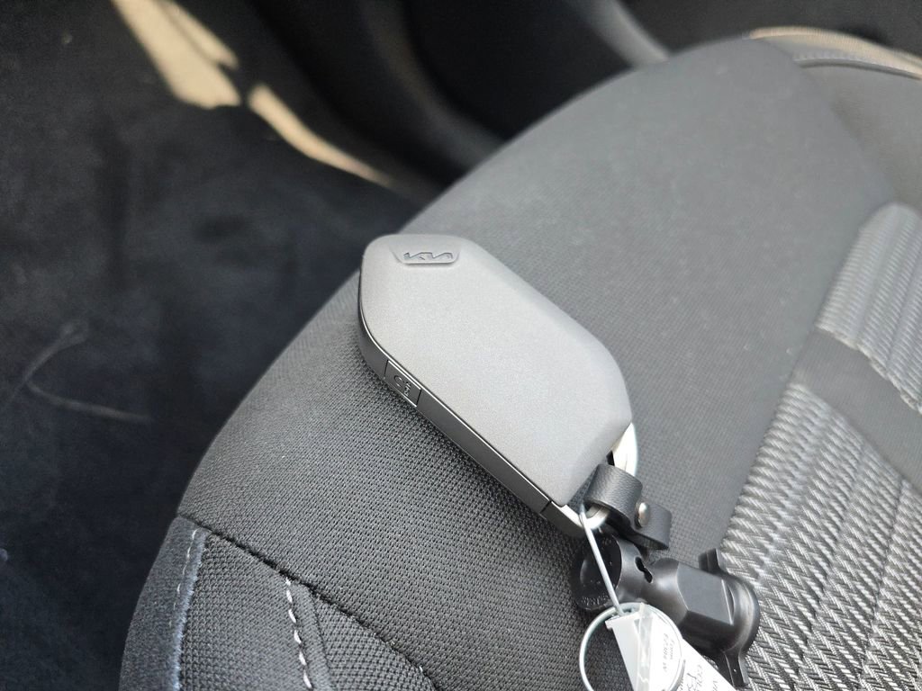 New 2026 Kia Sorento LX image 33