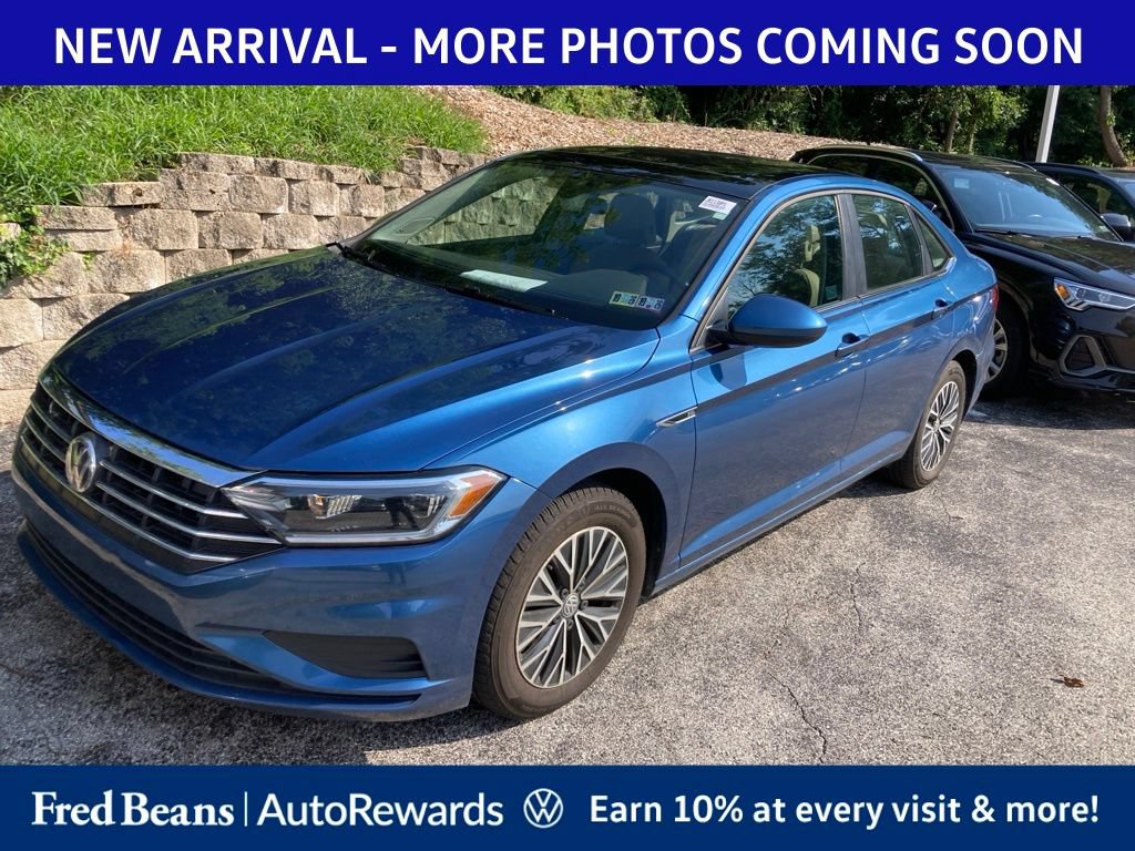 Used 2019 Volkswagen Jetta SEL FWD image 2