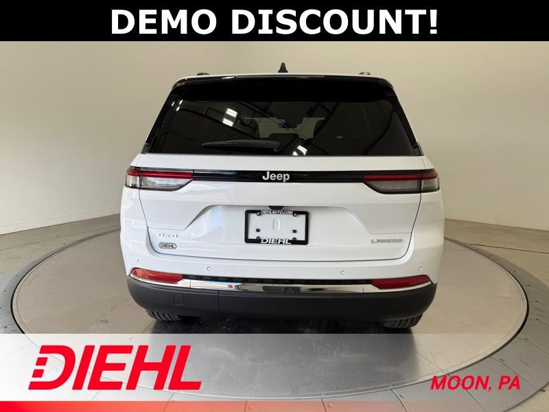 New 2025 Jeep Grand Cherokee Laredo X w/ Luxury Tech Group I AWD/4WD image 6