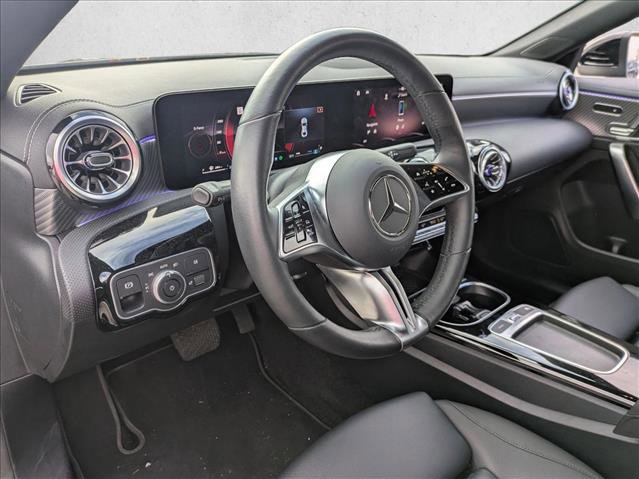 Used 2025 Mercedes-Benz CLA 250 4MATIC image 9