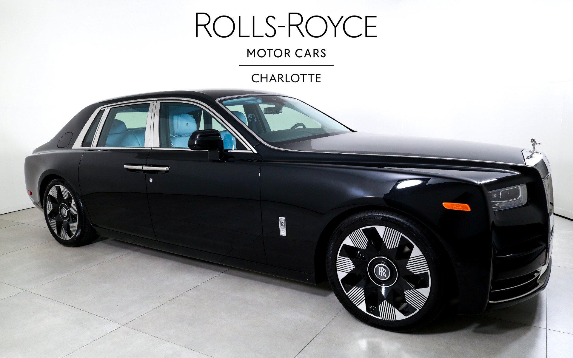 New 2027 Rolls-Royce Phantom Sedan RWD image 5