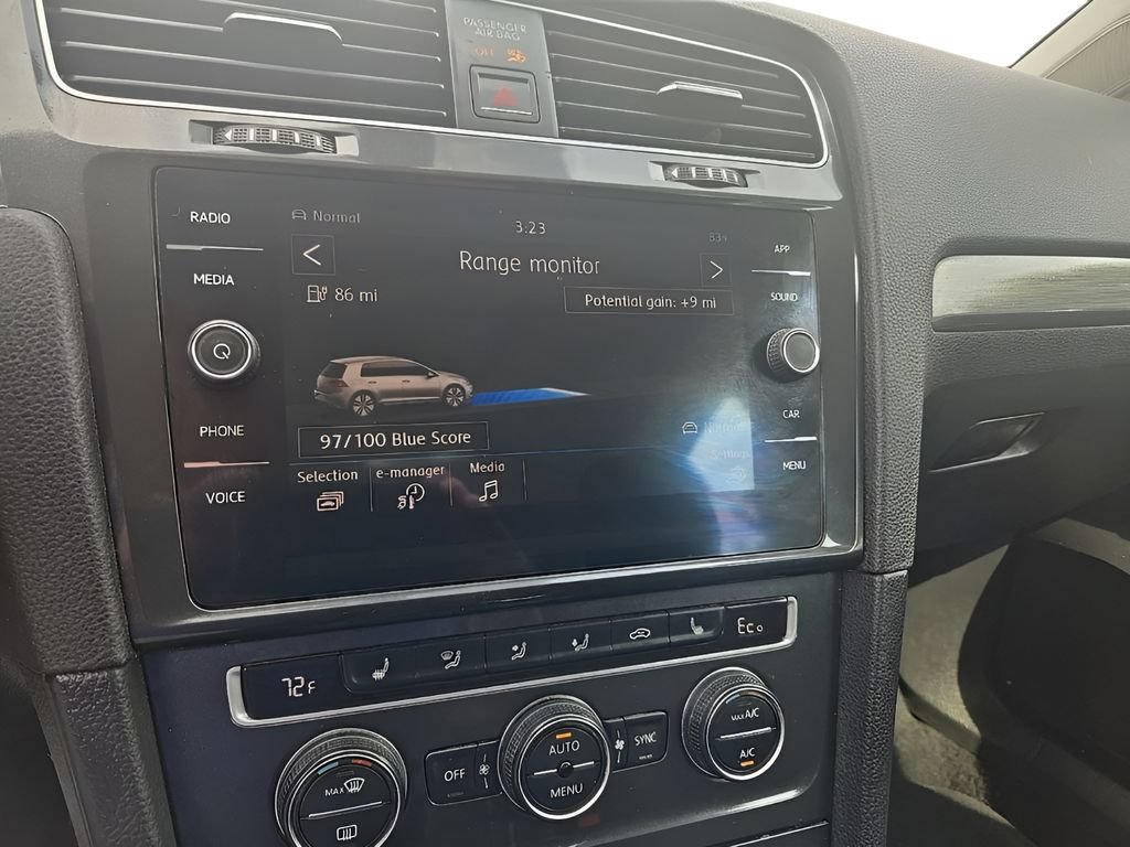 Used 2018 Volkswagen e-Golf SEL FWD image 25