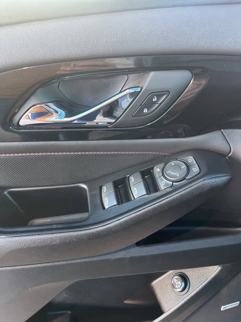 Used 2023 Chevrolet Traverse RS image 12
