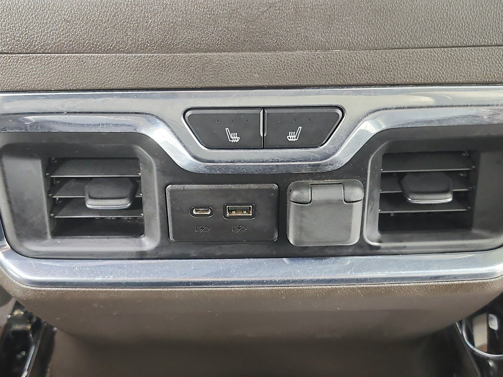 Used 2023 Chevrolet Silverado 3500 LTZ w/ LTZ Convenience Package AWD/4WD image 58