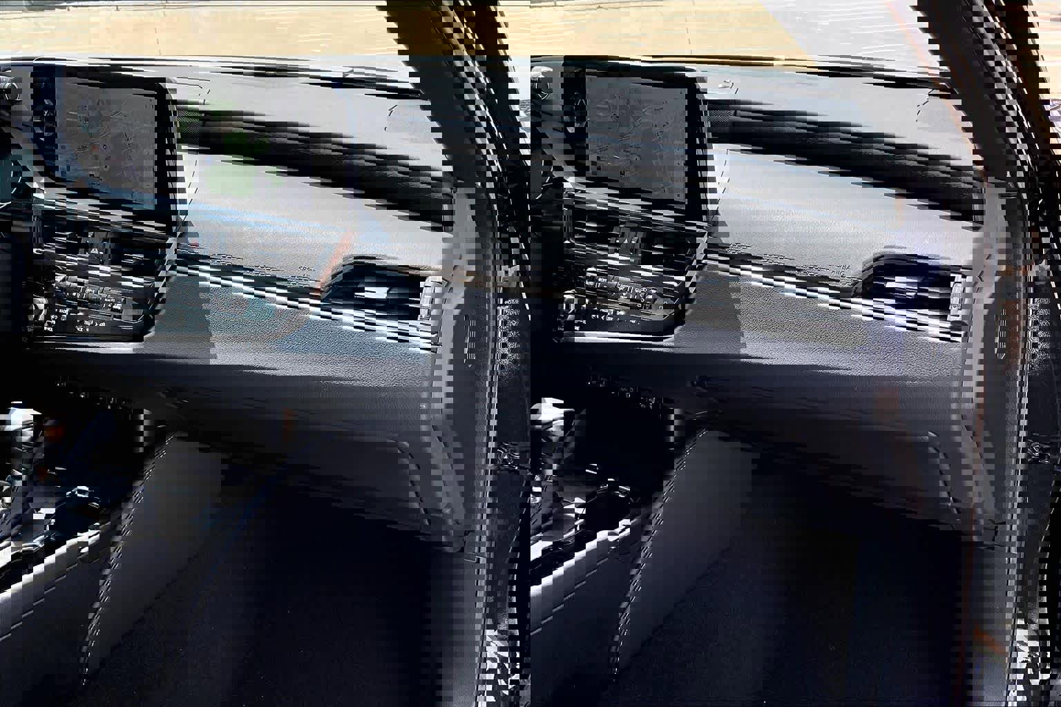 Used 2023 Lexus ES 350 Ultra Luxury w/ Accessory Package (Z2) FWD image 19