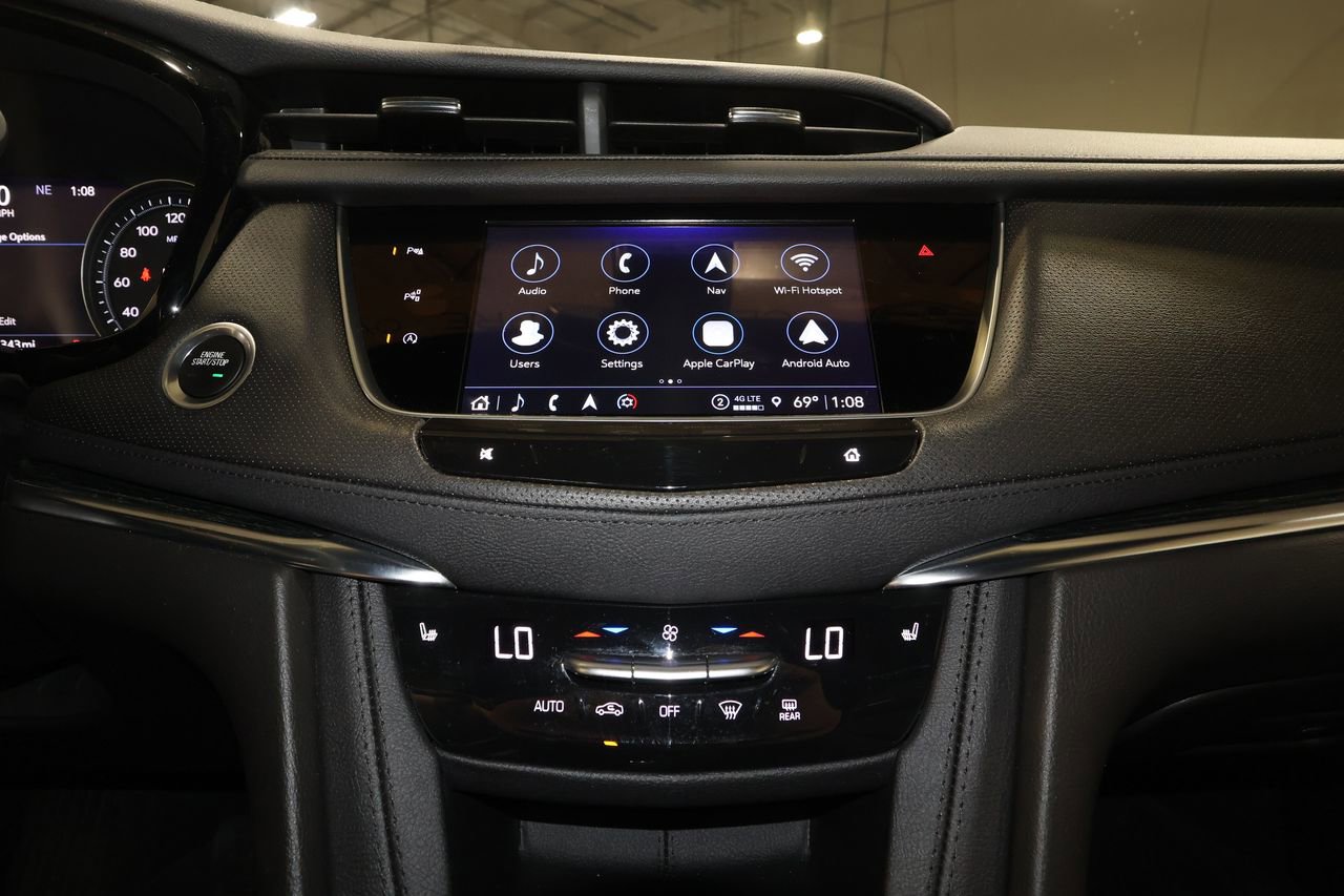 Used 2025 Cadillac XT5 Premium Luxury w/ Technology Package AWD/4WD image 17
