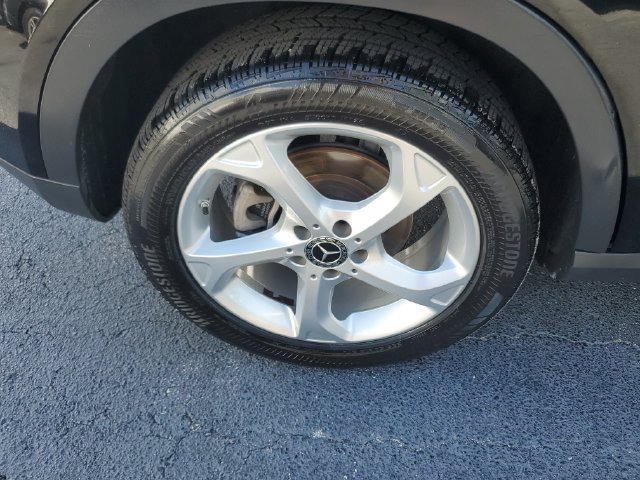 Used 2019 Mercedes-Benz GLA 250 4MATIC image 31