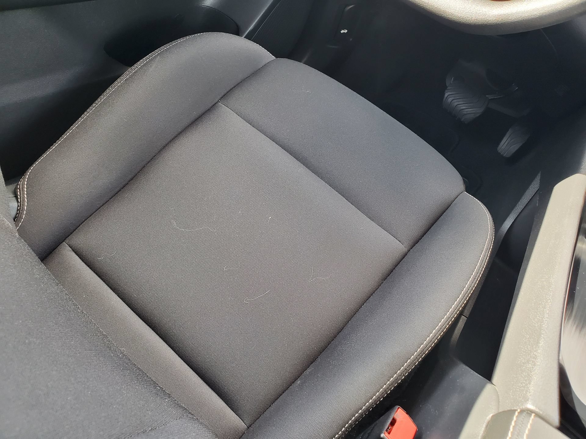 Used 2023 Nissan Rogue S AWD/4WD image 14