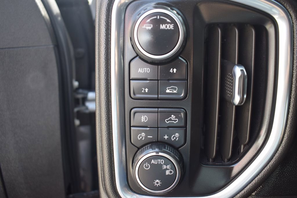 Used 2021 Chevrolet Silverado 1500 RST AWD/4WD image 19