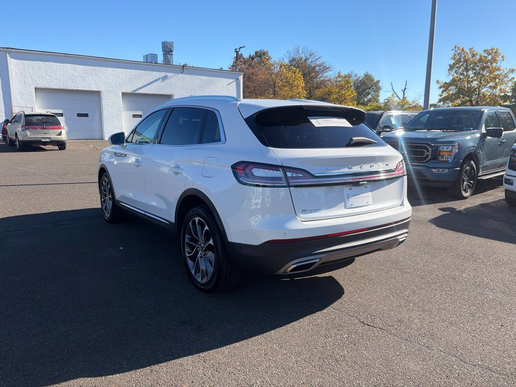Certified 2023 Lincoln Nautilus Reserve w/ Equipment Group 201A AWD/4WD image 4